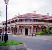 Jens Town Hall Hotel - Accommodation in Bendigo