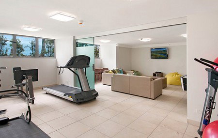 Fairshore Beachfront Apartments - Accommodation in Bendigo 2