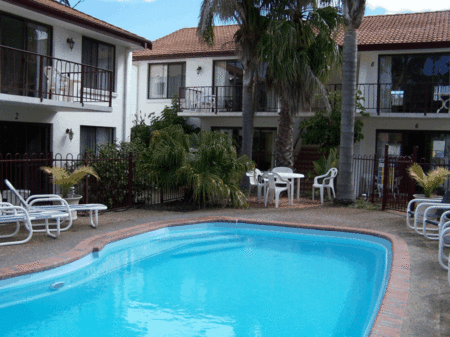 Peninsular Apartments - Accommodation in Bendigo