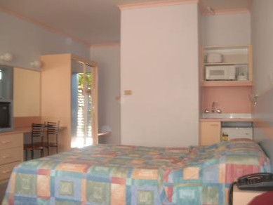 Golden Sands Motor Inn - Accommodation in Bendigo 1
