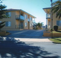 AA Madalena Court Holiday Apartments - Accommodation in Bendigo