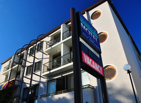Waters Edge The Strand - Townsville - Accommodation in Bendigo 4