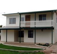 Louth Bay Holiday Apartment - Accommodation in Bendigo