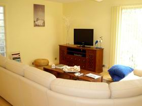 The Liteva Beach House - Accommodation in Bendigo 0