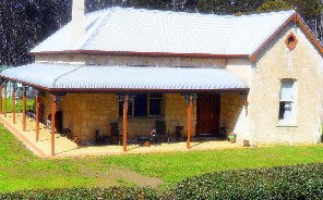Dudley Villa - Accommodation in Bendigo 1