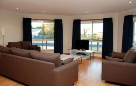 The Boathouse - Accommodation in Bendigo 3