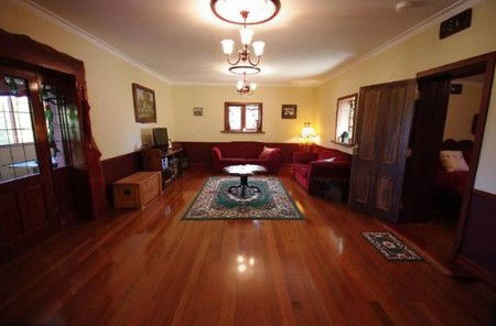 Toora Views - Accommodation in Bendigo 1