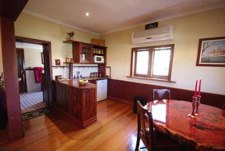 Toora Views - Accommodation in Bendigo 2