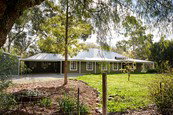 One Tree Bed And Breakfast - Accommodation in Bendigo 2