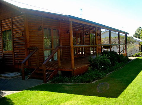 Ottilie's Cabin - Accommodation in Bendigo 1