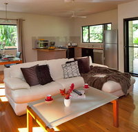 Misty Mountains Tropical Rainforest Romantic Retreat - Accommodation in Bendigo