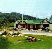 Pub in the Paddock - Accommodation in Bendigo
