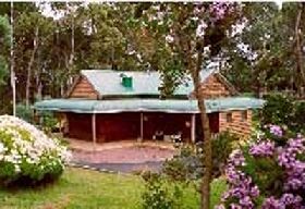St Clairs Luxury Accommodation - Accommodation in Bendigo 0