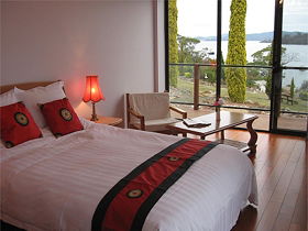 Island Eden - Accommodation in Bendigo 0
