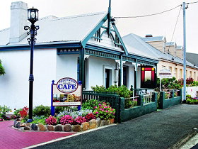 Touchwood Cottages - Accommodation in Bendigo 0