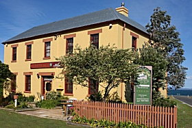 Schouten House - Accommodation in Bendigo 0