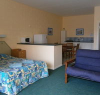 Penguin Holiday Apartments - Accommodation in Bendigo