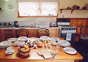 Touchwood Cottages - Accommodation in Bendigo 4