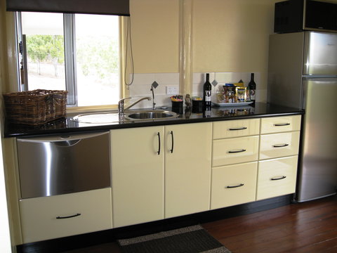 Barking Owl Retreat - Accommodation in Bendigo 2