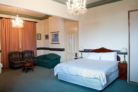 Hotel Shamrock - Accommodation in Bendigo 1