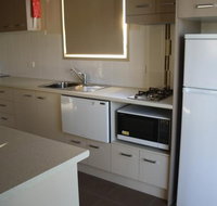 Bowlo Holiday Cabins - Accommodation in Bendigo