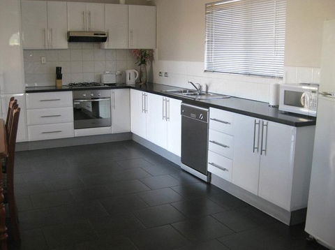 Silver City Cottages - Accommodation in Bendigo 0