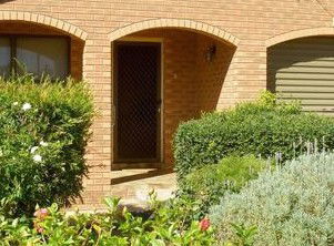 Townhouse Four - Accommodation in Bendigo 0