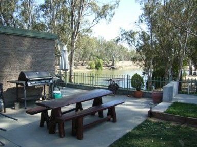 Riverview Motel - Accommodation in Bendigo 1