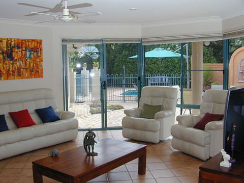 Golden Cane Bed And Breakfast - Accommodation in Bendigo 0