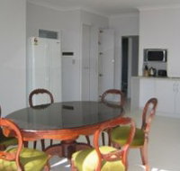 Olas Holiday House - Accommodation in Bendigo