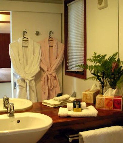 Mountain Edge Studios - Accommodation in Bendigo 5