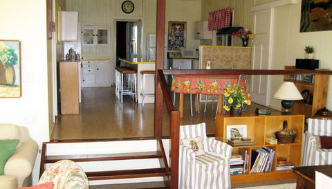 Flag Springs Bush Retreat - Accommodation in Bendigo 2