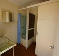 Nanango Caravan and Motorhome Park - Accommodation in Bendigo
