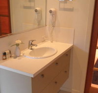 Ravensbourne Escape Silverwood Lodge - Accommodation in Bendigo