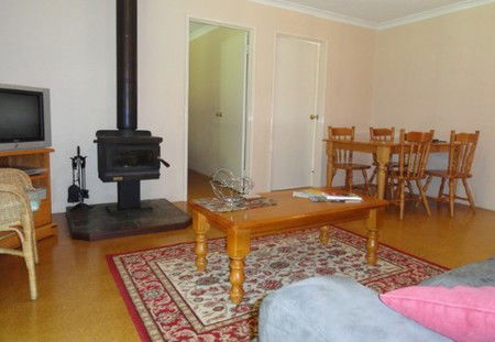 Tinglewood Cabins - Accommodation in Bendigo 1