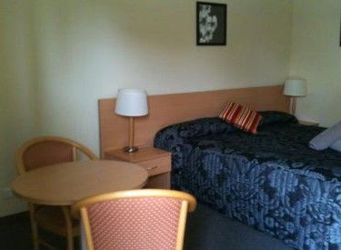 Golden Guitar Motor Inn - Accommodation in Bendigo 2
