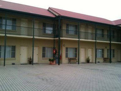Golden Guitar Motor Inn - Accommodation in Bendigo 3