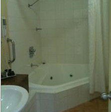 Golden Guitar Motor Inn - Accommodation in Bendigo 4