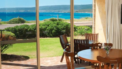 Canal Rocks Beachfront Apartments - Accommodation in Bendigo 2