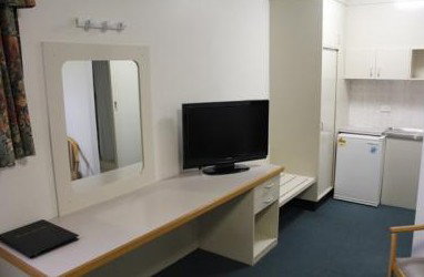 AZA Motel - Accommodation in Bendigo 3