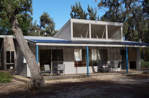 Wattle Point Waterfront Retreat - Accommodation in Bendigo 1