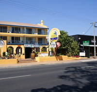 Delfinos Bay Resort - Accommodation in Bendigo
