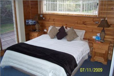 Bateau Bay Beachfront Luxury Accomodation - Accommodation in Bendigo 1