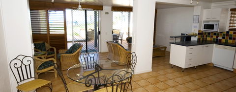 Sandcastles On The Beach At Bargara - Accommodation in Bendigo 5