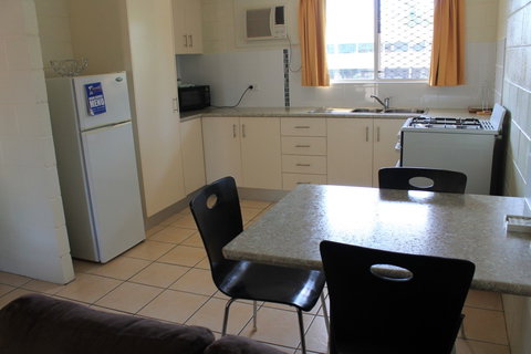 Oasis Inn Holiday Apartments - Accommodation in Bendigo 5
