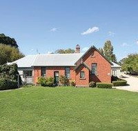 Woodend Old School House Bed and Breakfast - Accommodation in Bendigo