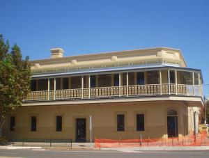 The British Hotel - Accommodation in Bendigo 0
