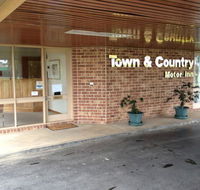 Town amp Country Motor Inn Forbes - Accommodation in Bendigo