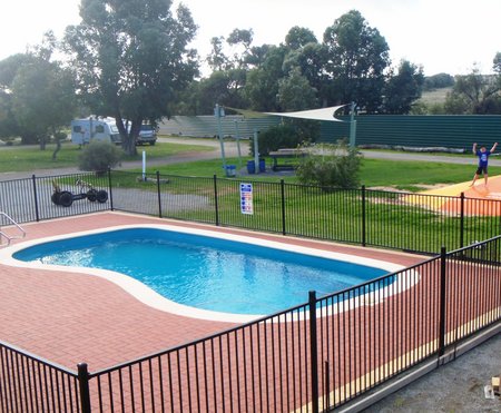 Elliston Caravan Park - Accommodation in Bendigo 1