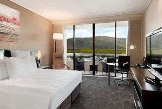 Hilton Cairns - Accommodation in Bendigo 0